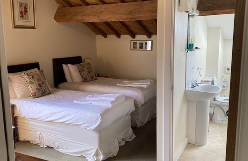 Ormskirk Bed & Breakfast | The Farm Burscough