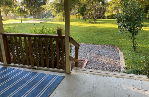Waynesville House | The Farm! Spacious 5 acres and a pond to Explore! 30 minute drive from the Beach
