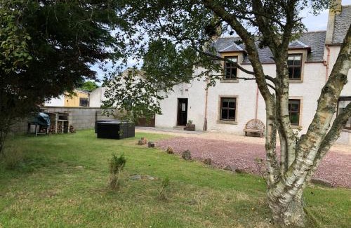 Forres House | The Farmhouse, 6 bed property, Forres