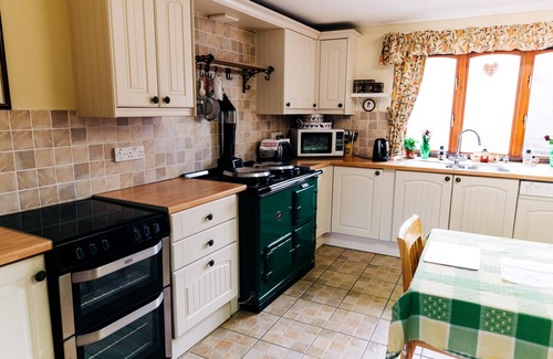 Haverfordwest Bed & Breakfast | The Farmhouse Lochmeyler