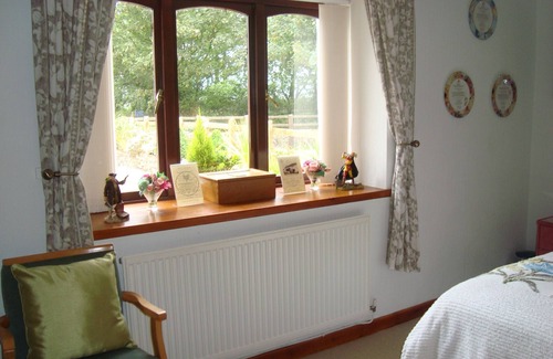 Haverfordwest Bed & Breakfast | The Farmhouse Lochmeyler