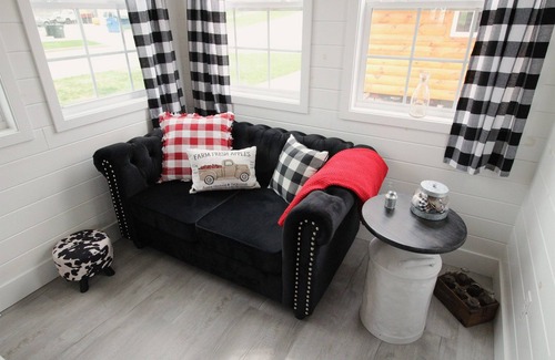 Muskegon Apartment | The Farmhouse - Tiny Digs Lakeshore