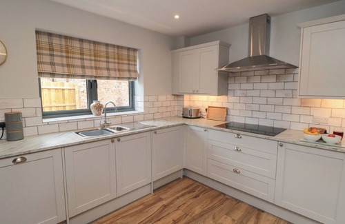 Holme Cottage | THE FEED ROOM, family friendly, with a garden in Thirsk