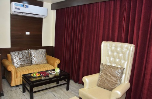 Katra Hotel | The Fern Residency Katra