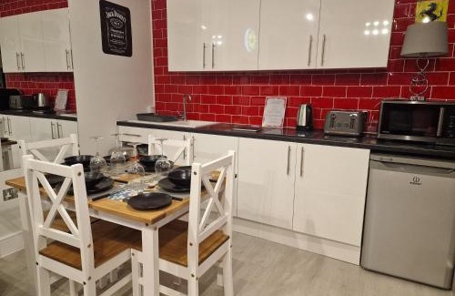 Market Drayton Apartment | The Ferrari Apt at The Joiners Arms