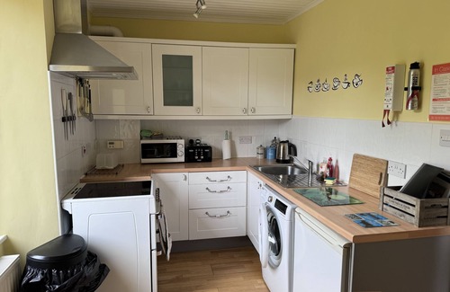 St Monans Apartment | The Fifie - sleeps 6 guests in 3 bedrooms