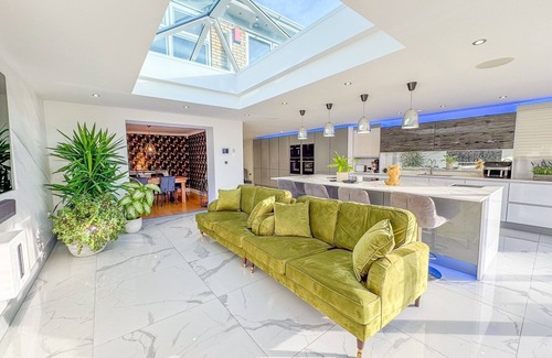 Frampton House | The Firs Luxury Home
