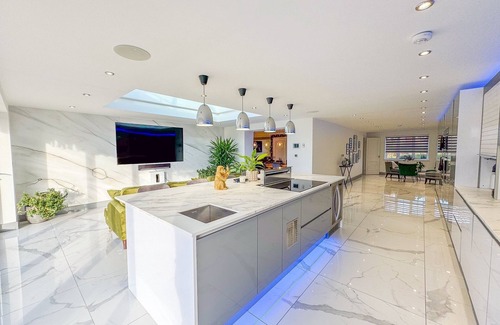 Frampton House | The Firs Luxury Home