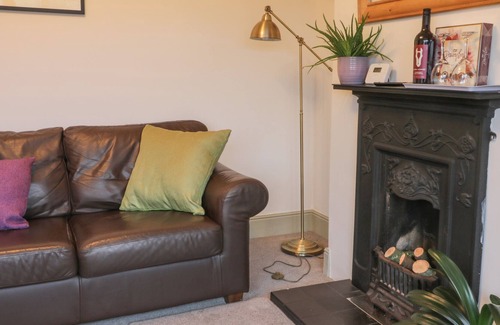 Scalby House | THE FIRS, pet friendly, character holiday cottage in Scalby