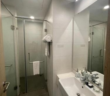 Van Giang Apartment | The First Stay Hotel