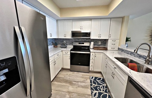 Orange Beach Condo | The fish are biting!🎣🌞 There is something for everyone!