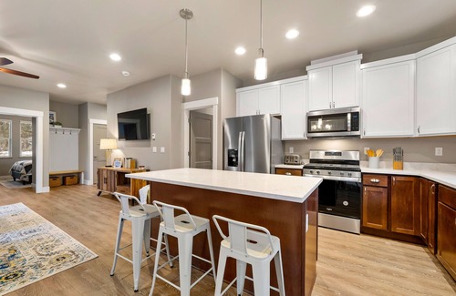 Palmer House | The Fishhook Retreat- Home away from Home