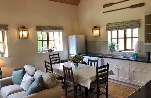 Dorchester House | The Fishing Lodge - exclusive lakeside property with private fishing available.