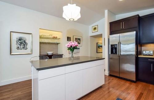 Saugatuck House | The Five Eleven - Three Bedroom House, Sleeps 8