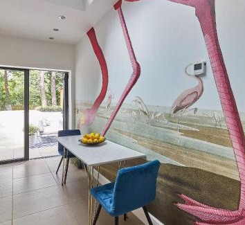 Mildmay Apartment | The Flamingo