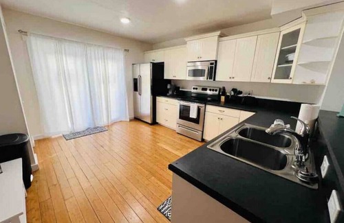 Cocoa Beach Condo | The Flip Flop Escape - 1 Block from the Beach