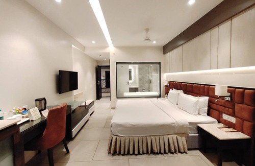 Vasco da Gama Hotel | The Flora Grand