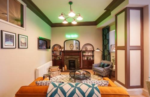 Bristol Old City Apartment | The Florin - 1 Bedroom Apartment in Central Bristol by Mint Stays