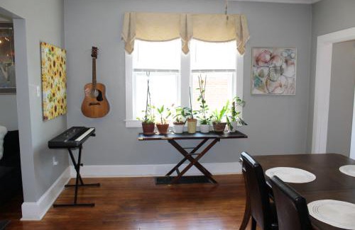 Lexington House | The Flower Pot