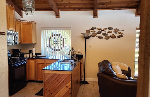 Le Barons Of Titusville Apartment | The Fly Fish Flat