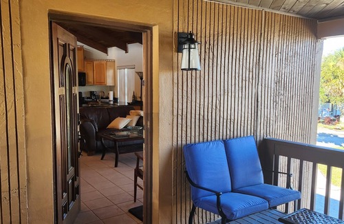 Le Barons Of Titusville Apartment | The Fly Fish Flat