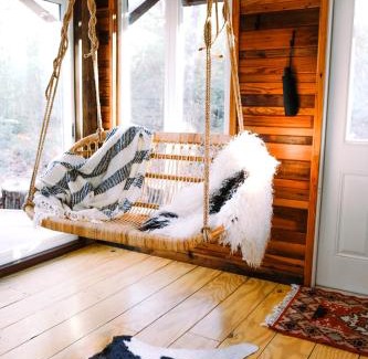 Fairview Apartment | The Forest Bathhouse - Sauna, Soak, & Luxury