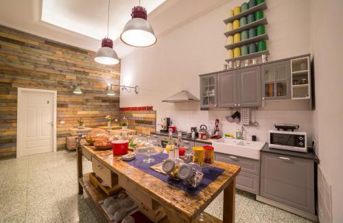 Naples City Centre Bed & Breakfast | The Foria House by House In Naples