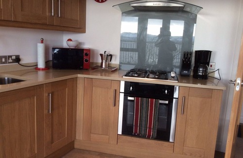 Greencastle Apartment | The Fort:Panoramic Views Lough Foyle Private Gated Terrace/Wifi/Netflix/Baby