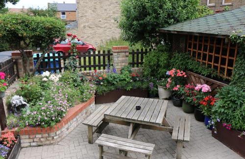 Ely Hotel | The Fountain