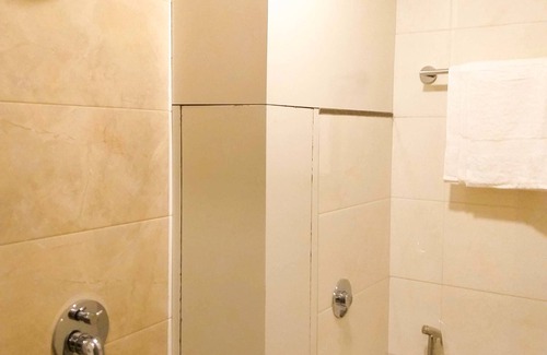 Fort Hotel | The Fountain Inn - Fort