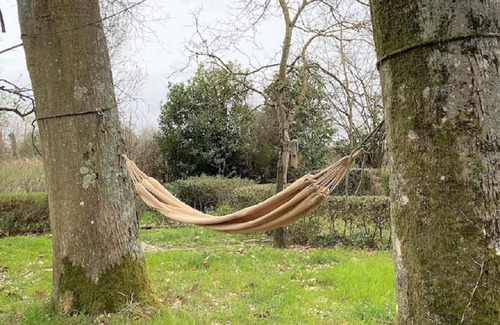 Saint-Hilaire-Saint-Mesmin Apartment | The Tiny House on the banks of the Loiret river
