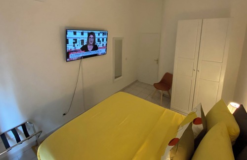 Musicians Quarter Apartment | The French Coastal Retreat by J - Central, 5 Mins. to SEA, Tram/Train + AC+Wifi