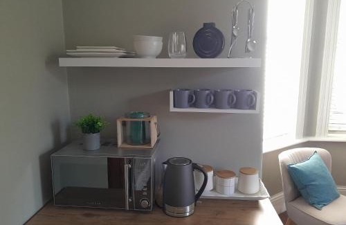 George Apartment | The French Corner on Caledon