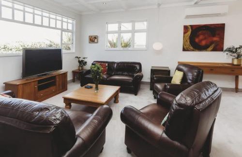 New Plymouth House | The Front Office - charming 3BR heritage home
