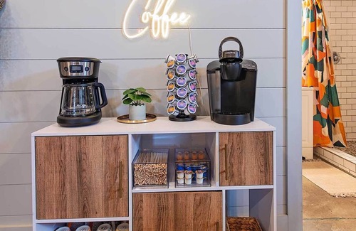 Lookout Valley Neighborhood Association Apartment | The Frothy Flat