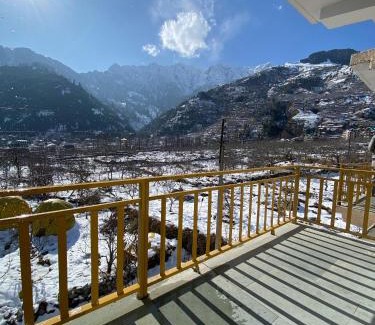 Manali House | The Frozen Villa
