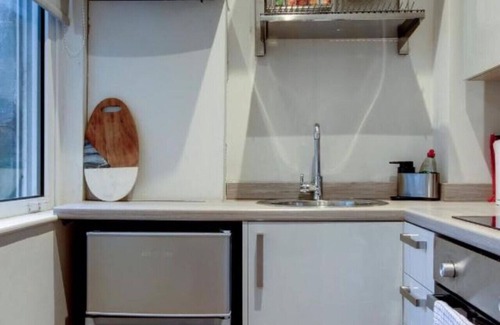 Troon Apartment | The Fullarton - Coorie Doon Stays