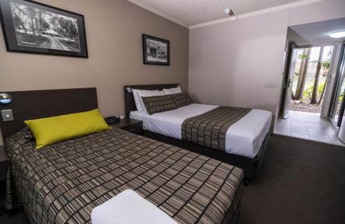West Gosford Hotel | The Galaxy Motel