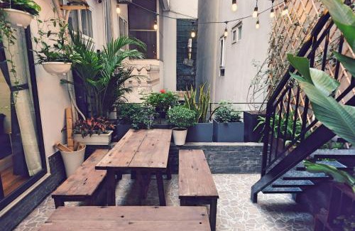 Hai Ba Trung House | The Gallery House