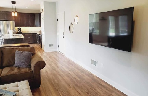 Leesburg Villa | The Garage Mahal w/scenic views