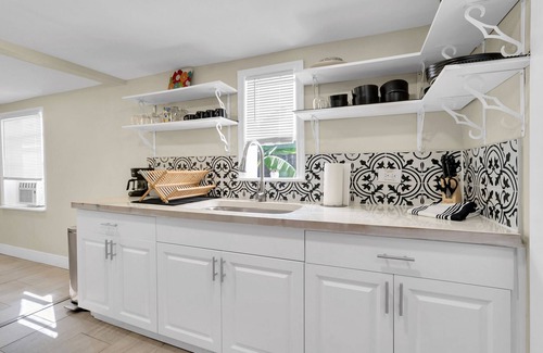 St. Petersburg - Clearwater Apartment | The Garden Apartment at The Urban Standard #4