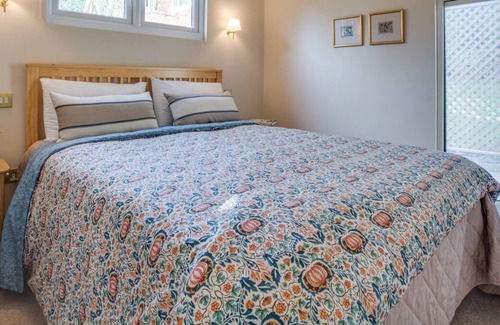 Piltdown Ski Chalet | The Garden Cottage in the beautiful Uckfield