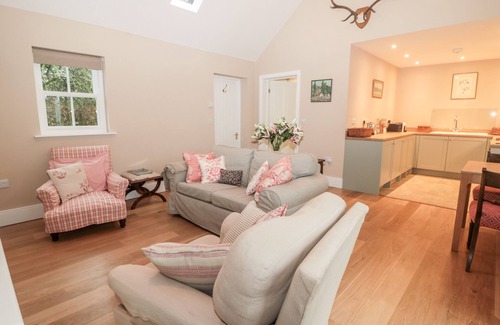 West Woodburn Cottage | THE GARDEN COTTAGE, romantic, luxury holiday cottage in West Woodburn
