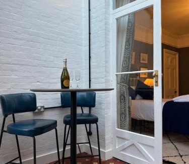 Dorchester House | The Garden Flat