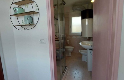 Semonzo Apartment | The Garden holiday apartment: surrounded by greenery, close to flying places