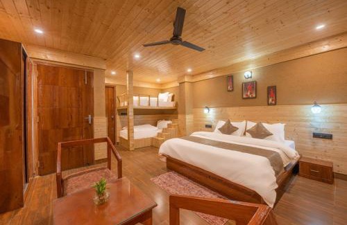 Fagu Hotel | The Garden Retreat I Open Air Multi Cuisine Restaurant l Stargaze Café l Balaju Banquet Hall l Sky Night Bonfire l Free Wi-Fi Connectivity l Charvi Retreat by Exotic Stays