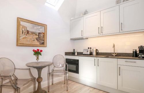Chichester House | The Garden Room