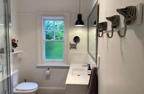 Trentham House | 'The Gardenia' Trentham
