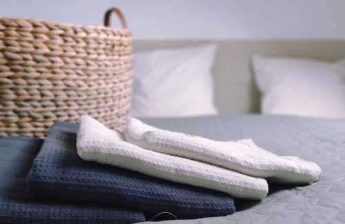 Isigny-sur-Mer Apartment | The Gast-House : Family