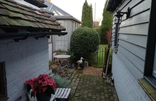 Itchenor House | The Gate Cottage